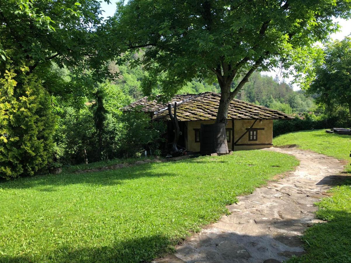 Etnographic Houses Dŭlbok Dol Buitenkant foto