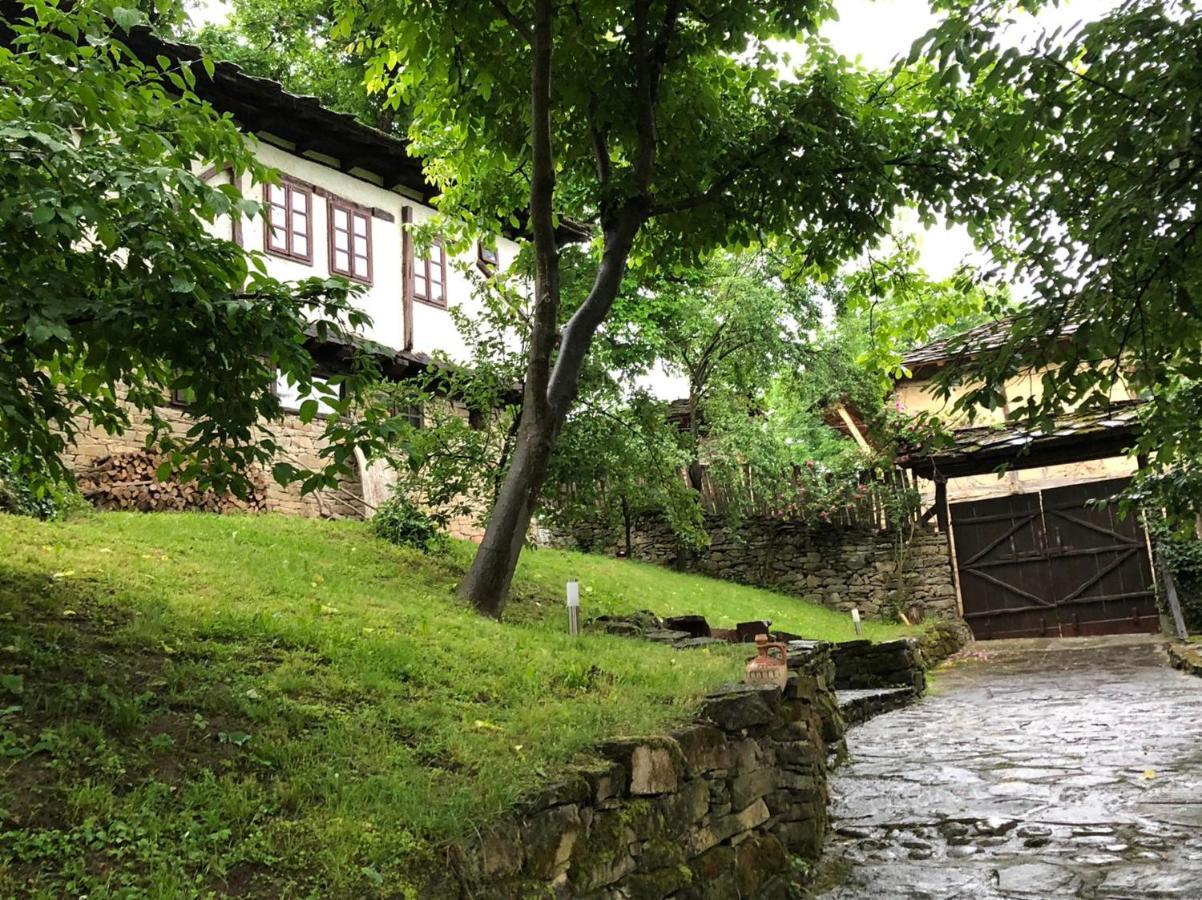 Etnographic Houses Dŭlbok Dol Buitenkant foto