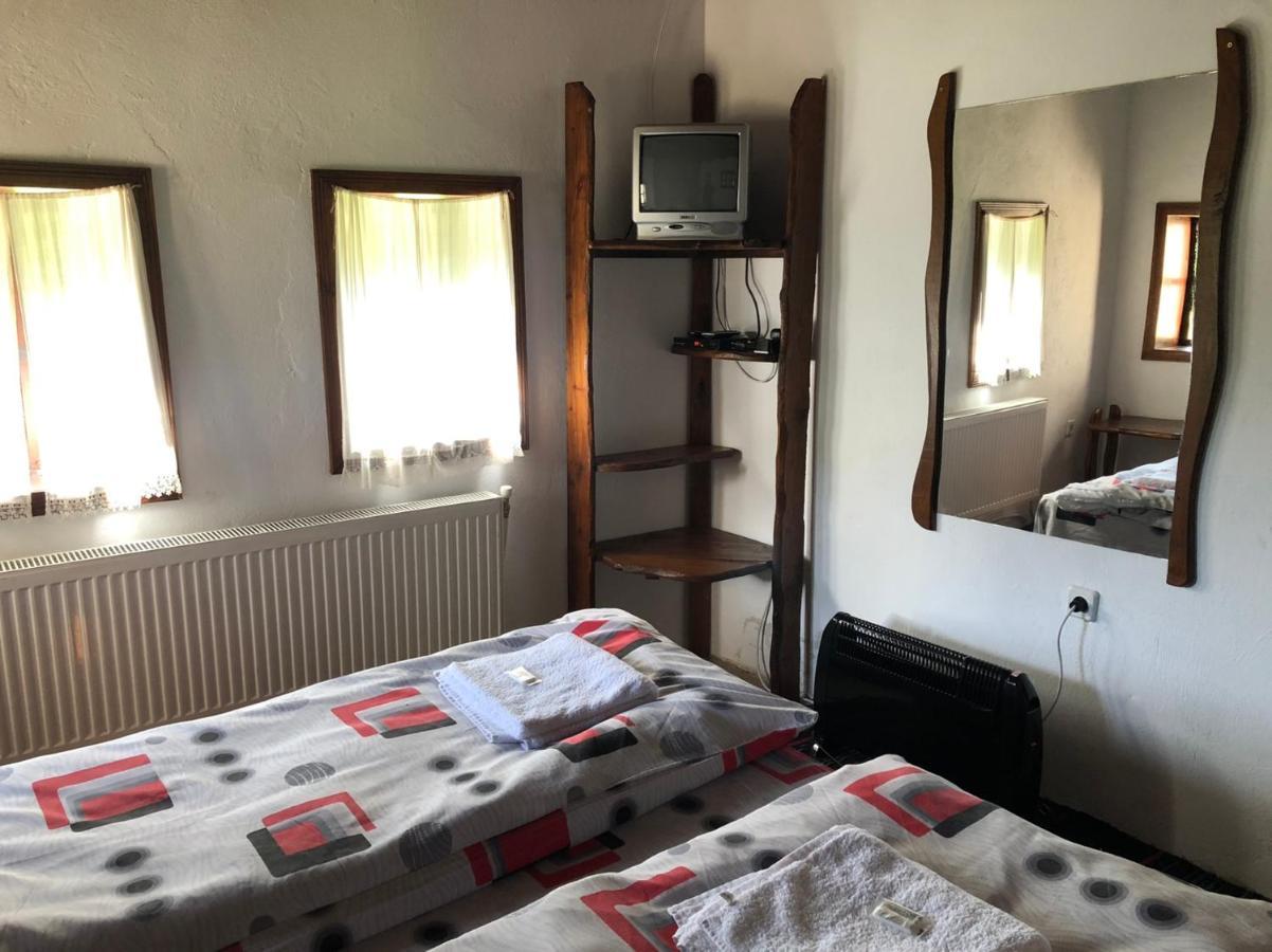 Etnographic Houses Dŭlbok Dol Buitenkant foto